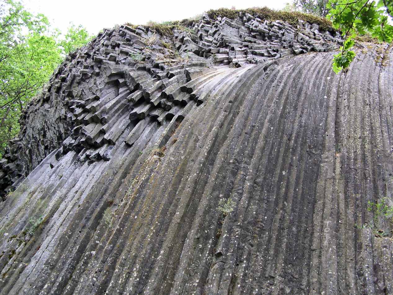 Kamenný vodopád Hrad Šomoška a Kamenný vodopád