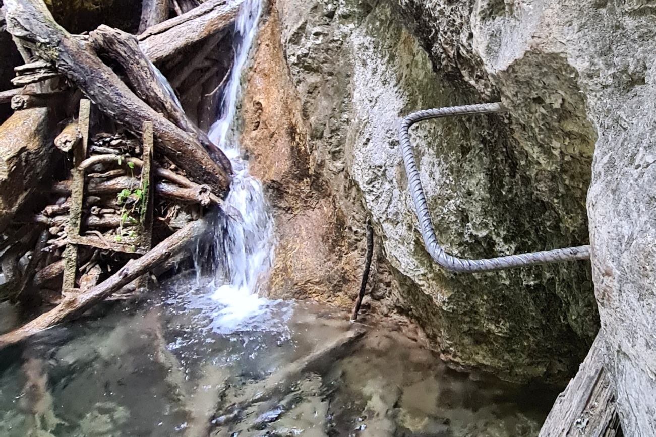 FERRATA HZS KYSEĽ sa vydarila👍, roklinu robí dobrodružnejšou, adrenalínovou